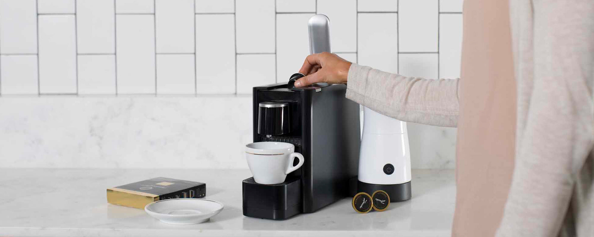 Ejecting the Coffee Capsule Ejecting the Coffee Capsule